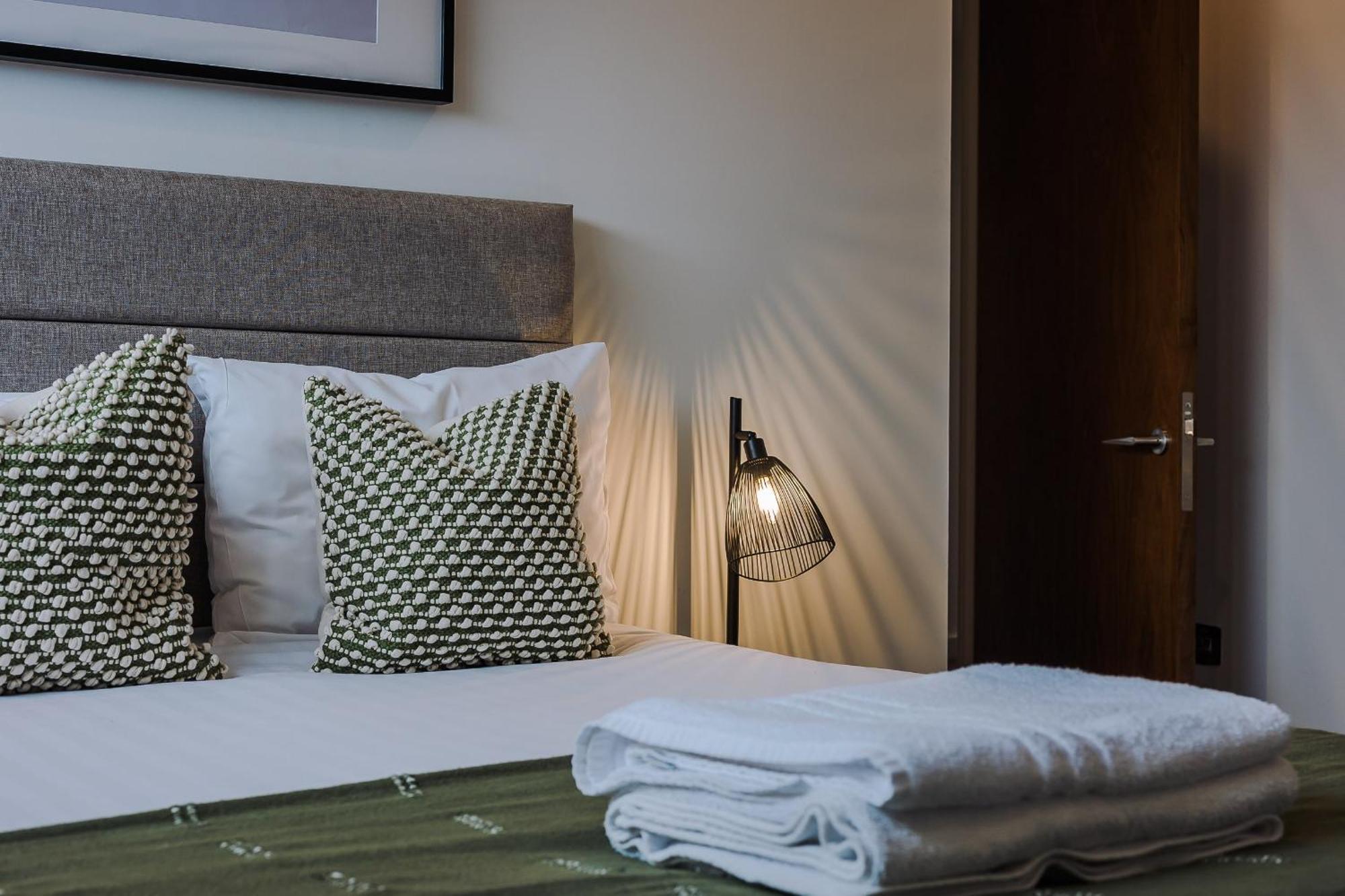 Host & Stay - The Waterfront Hideaway Ливерпуль Экстерьер фото